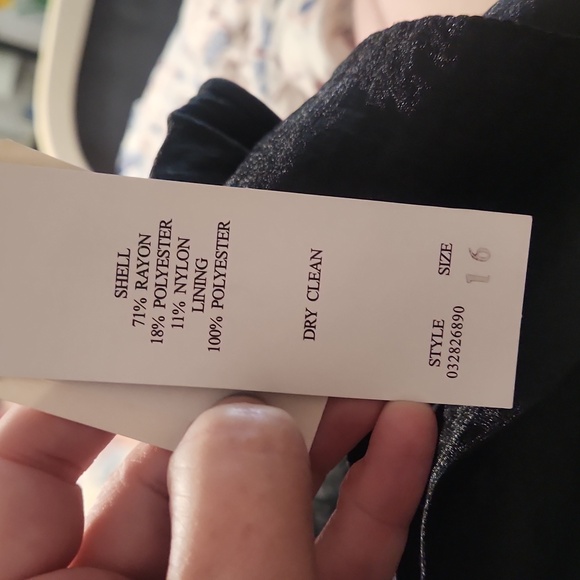 Black Pencil Ruffled Lined Skirt - Picture 5 of 7